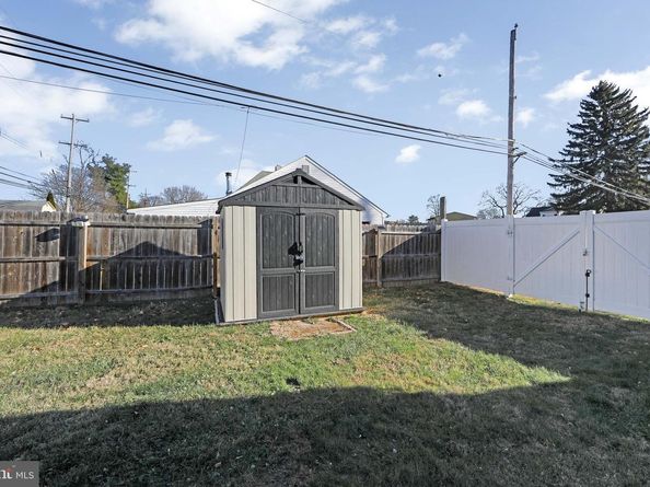 58 Rocky Pool Lane, Levittown PA 19055