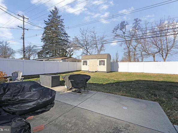 58 Rocky Pool Lane, Levittown PA 19055