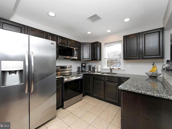 58 Rocky Pool Lane, Levittown PA 19055