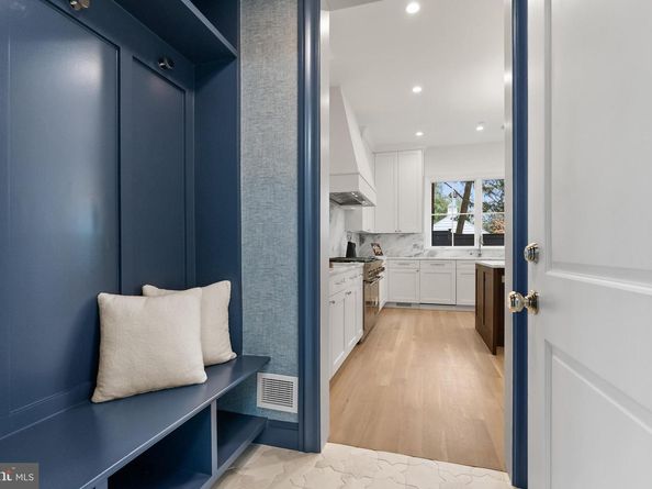 4905 Van Ness Street NW, Washington DC 20016