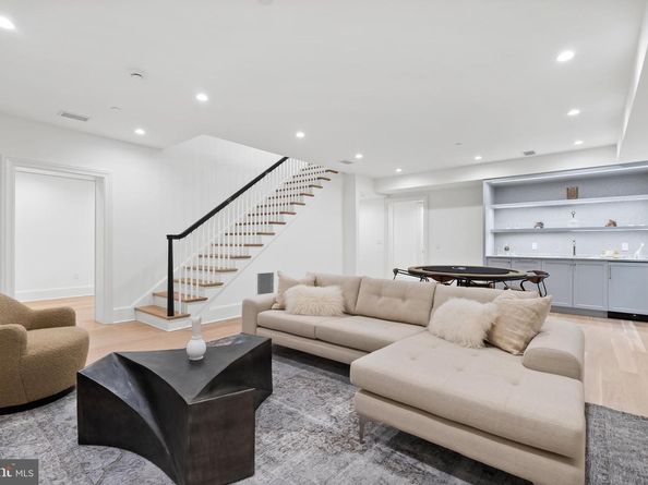 4905 Van Ness Street NW, Washington DC 20016