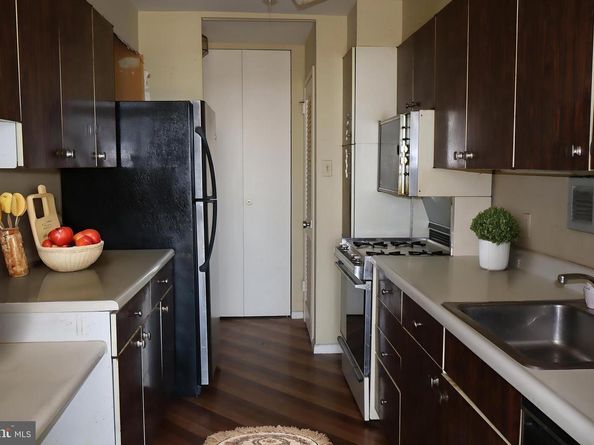 3600 Conshohocken Avenue 1004, Philadelphia PA 19131