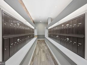 301 Race Street C010, Philadelphia PA 19106