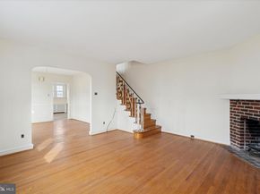 1525 W Wynnewood, Ardmore PA 19003