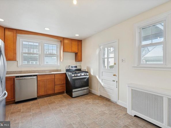 1525 W Wynnewood, Ardmore PA 19003