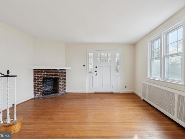 1525 W Wynnewood, Ardmore PA 19003