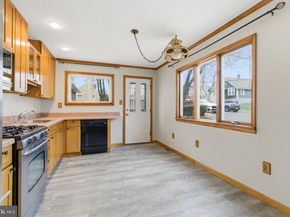 110 Warren Street, Willow Grove PA 19090