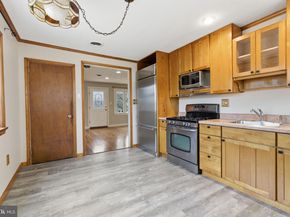 110 Warren Street, Willow Grove PA 19090