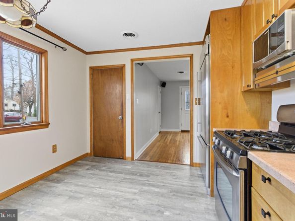 110 Warren Street, Willow Grove PA 19090