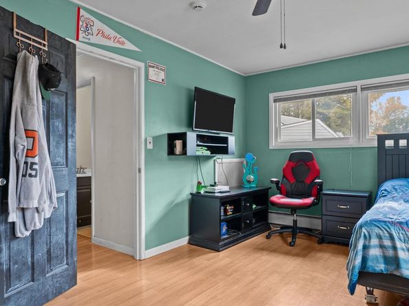 14 High Road, Levittown PA 19056