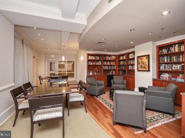 1500 Chestnut Street 6D, Philadelphia PA 19102