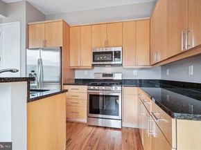 1662 N Quinn Street N, Arlington VA 22209