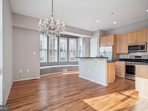 1662 N Quinn Street N, Arlington VA 22209