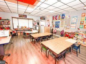 232 Long Lane, Upper Darby PA 19082