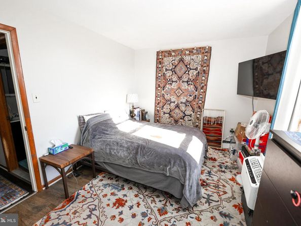 232 Long Lane, Upper Darby PA 19082