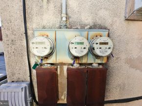 232 Long Lane, Upper Darby PA 19082