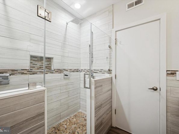 1814 Federal Street B, Philadelphia PA 19146