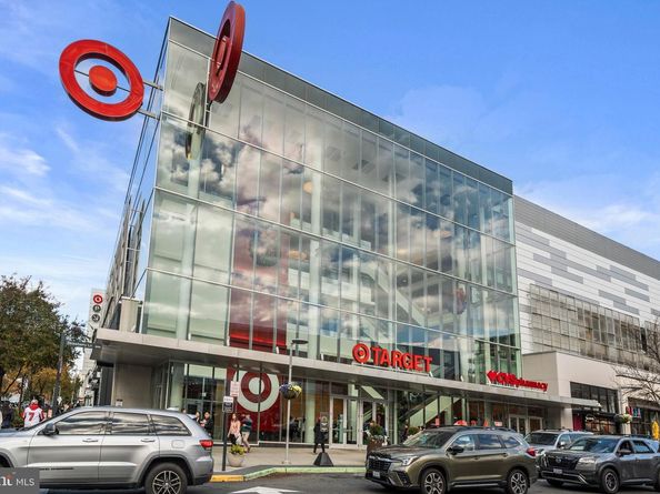 2665 Manhattan Place 109, Vienna VA 22180