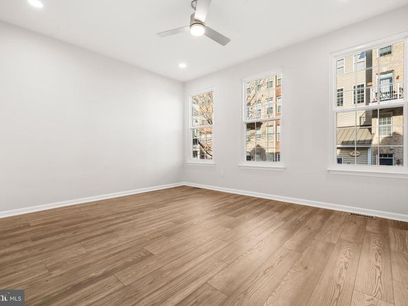 2665 Manhattan Place 109, Vienna VA 22180