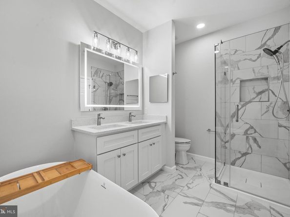 2665 Manhattan Place 109, Vienna VA 22180