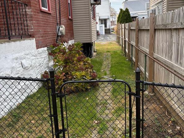 1114 Roosevelt Drive, Havertown PA 19083