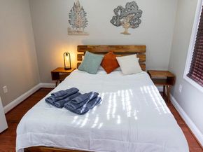 908 13TH Street NE, Washington DC 20002