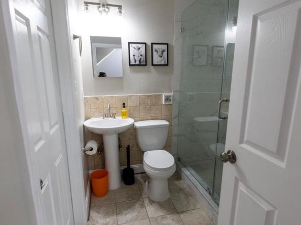 908 13TH Street NE, Washington DC 20002