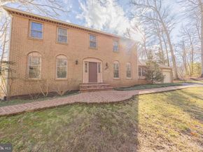 2201 Nobehar Drive, Vienna VA 22181