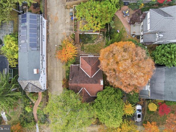 4607 Van Ness Street NW, Washington DC 20016