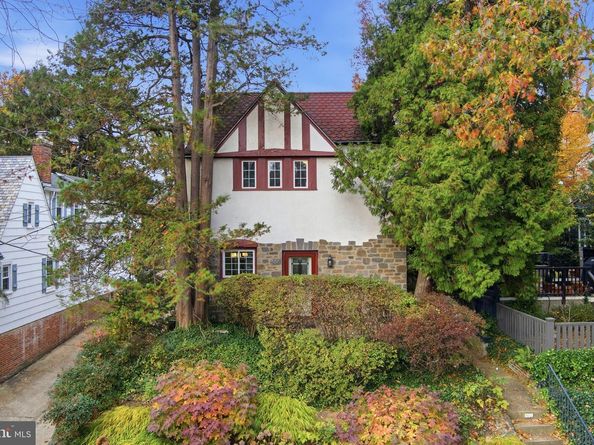 4607 Van Ness Street NW, Washington DC 20016