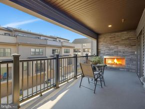 2334 Water Promenade Avenue 2H, Herndon VA 20171