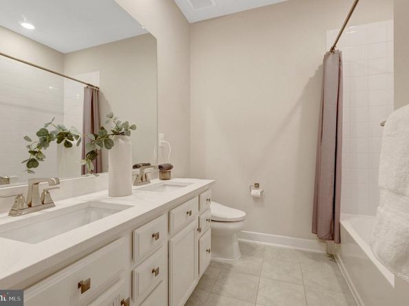 2334 Water Promenade Avenue 2H, Herndon VA 20171