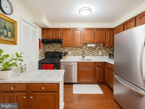 7322 Route 29 22/103, Falls Church VA 22046