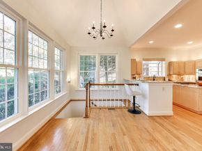 7806 Fox Gate Court, Bethesda MD 20817