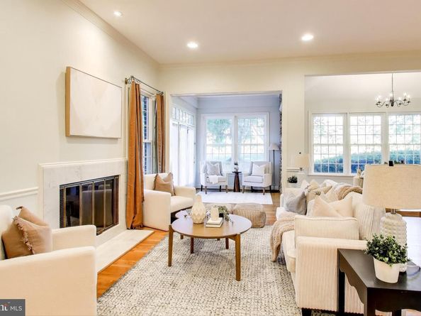 7806 Fox Gate Court, Bethesda MD 20817