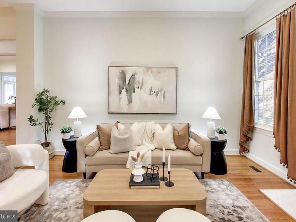 7806 Fox Gate Court, Bethesda MD 20817