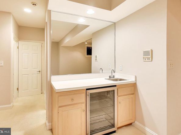 7806 Fox Gate Court, Bethesda MD 20817