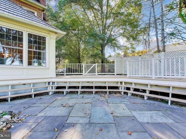 7806 Fox Gate Court, Bethesda MD 20817