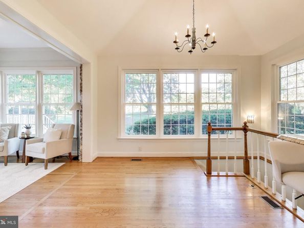 7806 Fox Gate Court, Bethesda MD 20817