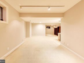 7806 Fox Gate Court, Bethesda MD 20817