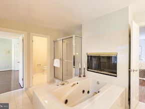 7806 Fox Gate Court, Bethesda MD 20817