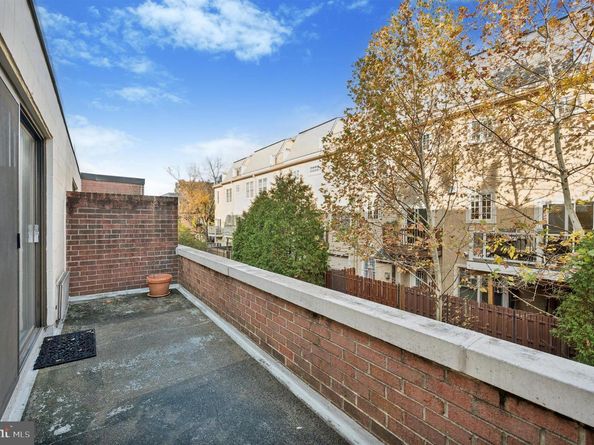 200 Lombard Street GU11, Philadelphia PA 19147