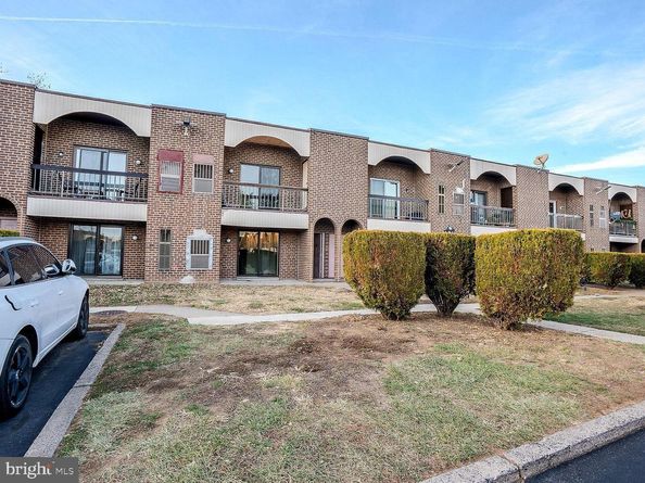 2727 Rhawn Street, Philadelphia PA 19152