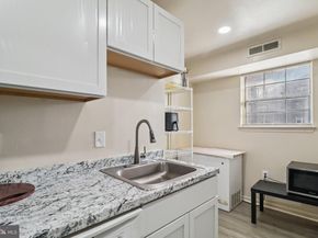 5925 Quantrell Avenue 104, Alexandria VA 22312