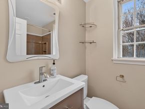 4426 36TH Street S B2, Arlington VA 22206