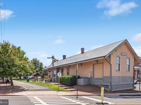 645 Jefferson Street, Herndon VA 20170