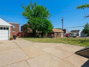 2035 Ripley Street, Philadelphia PA 19152