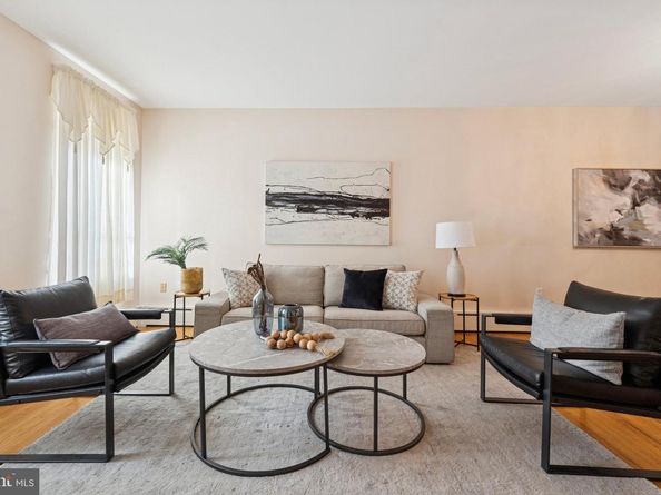 1135 Tasker Street, Philadelphia PA 19148