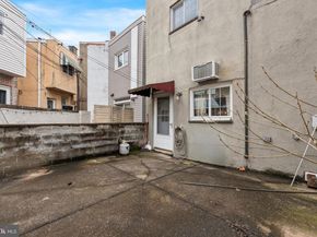 1135 Tasker Street, Philadelphia PA 19148
