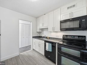 2311 Pimmit Drive 105, Falls Church VA 22043